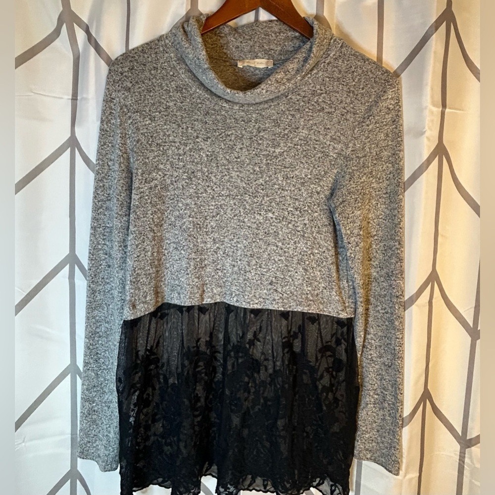 Altar'd State Gray and Black Lace Top